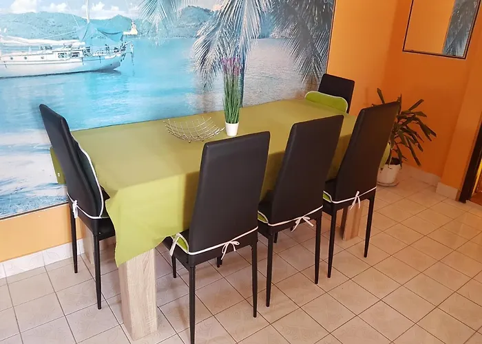 Hoffman * באלאטונסארסו