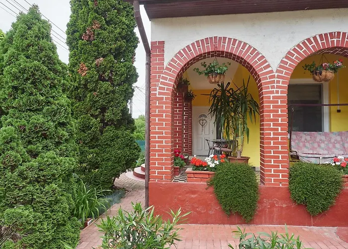 Hoffman * באלאטונסארסו