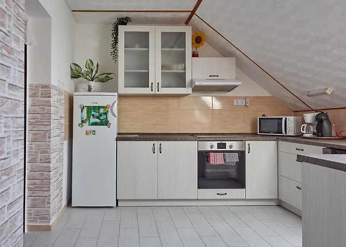 Hoffman באלאטונסארסו